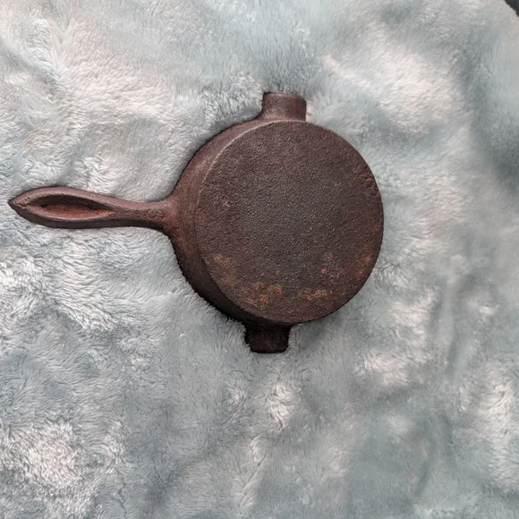 Country Skillet Cast Iron Mini Skillets - Black - Picture 5 of 5